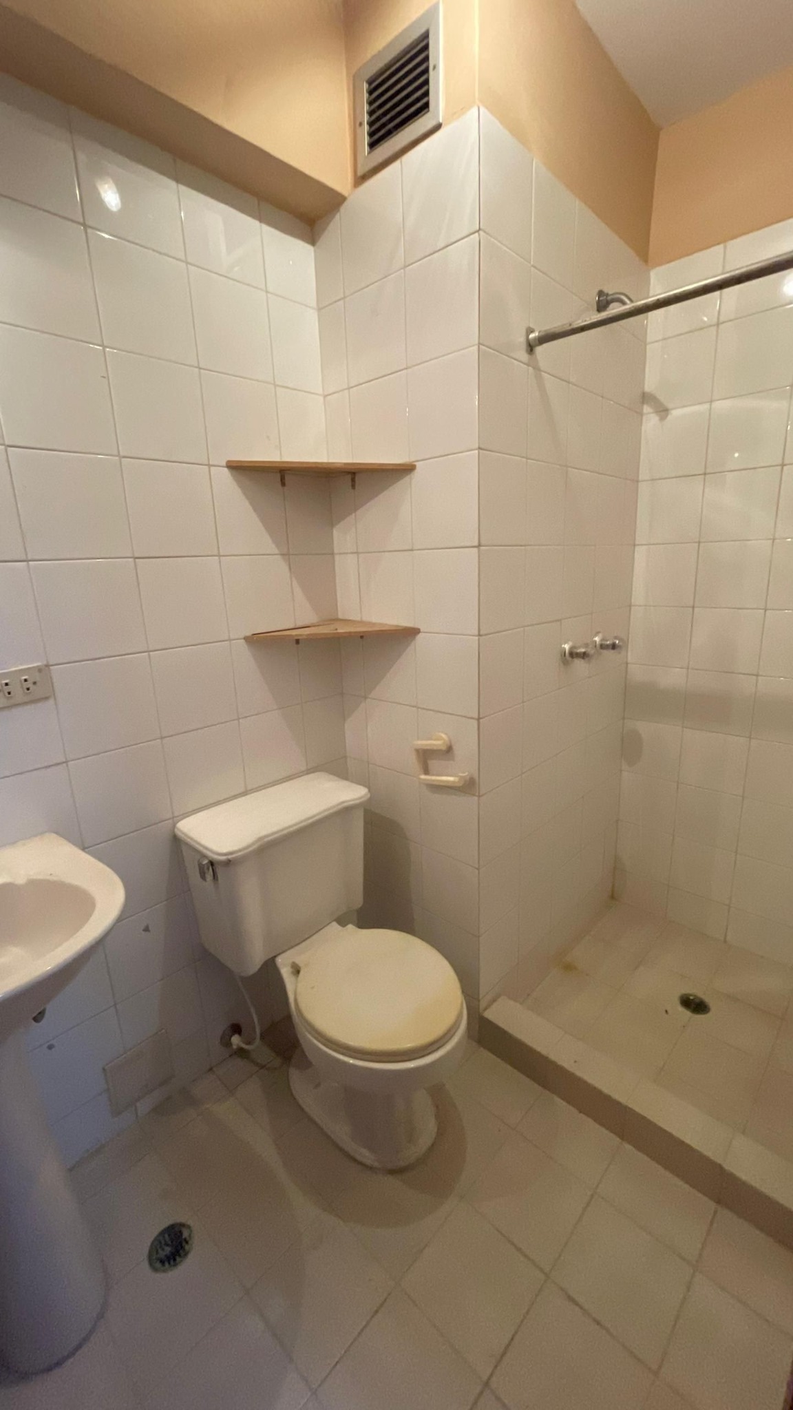 Apartment For Sale - Apartamento en Venta El Parral